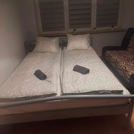 Night Host Apartament